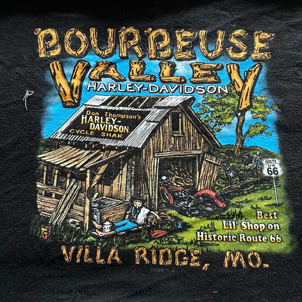 Bourbeuse Valley HD Dealership T-shirt. Collectible. Dealership has Closed